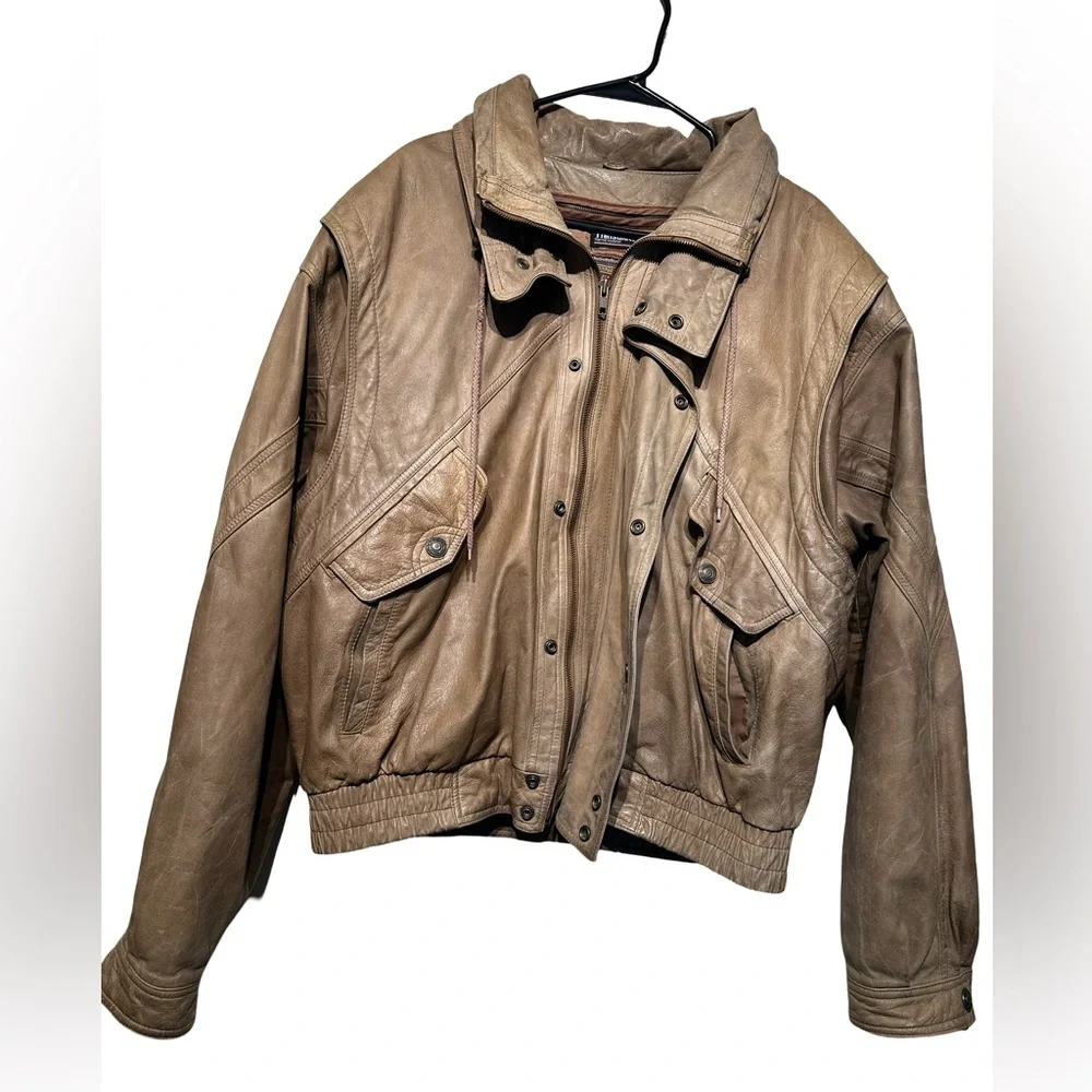 Adventure Bound Vintage 80s Leather Bomber - Picture 3 of 8